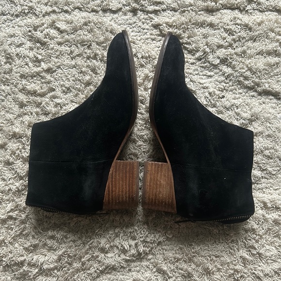 Seychelles Shoes - Seychelles Black Suede Ankle Bootie